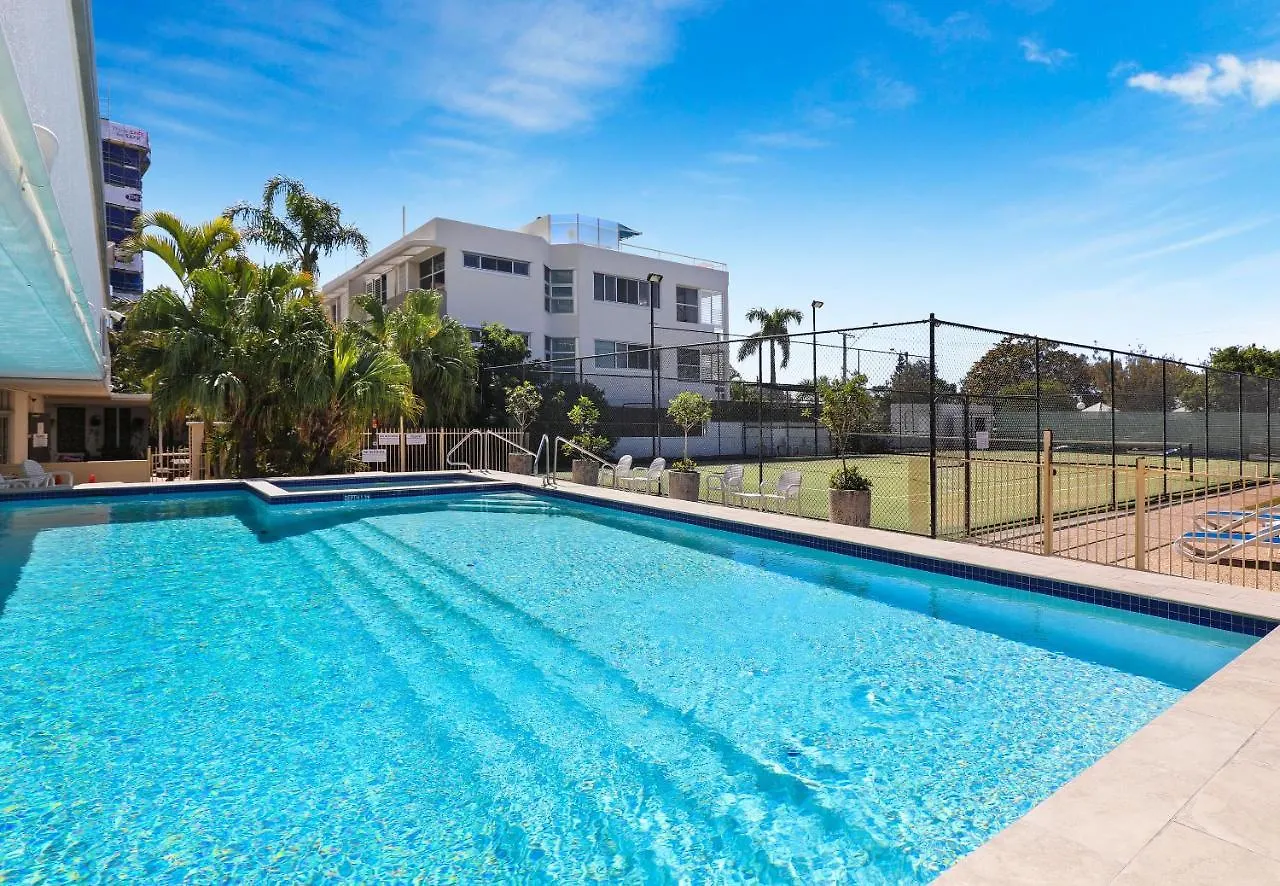 Elouera Tower Aparthotel Maroochydore 3*,  Australia