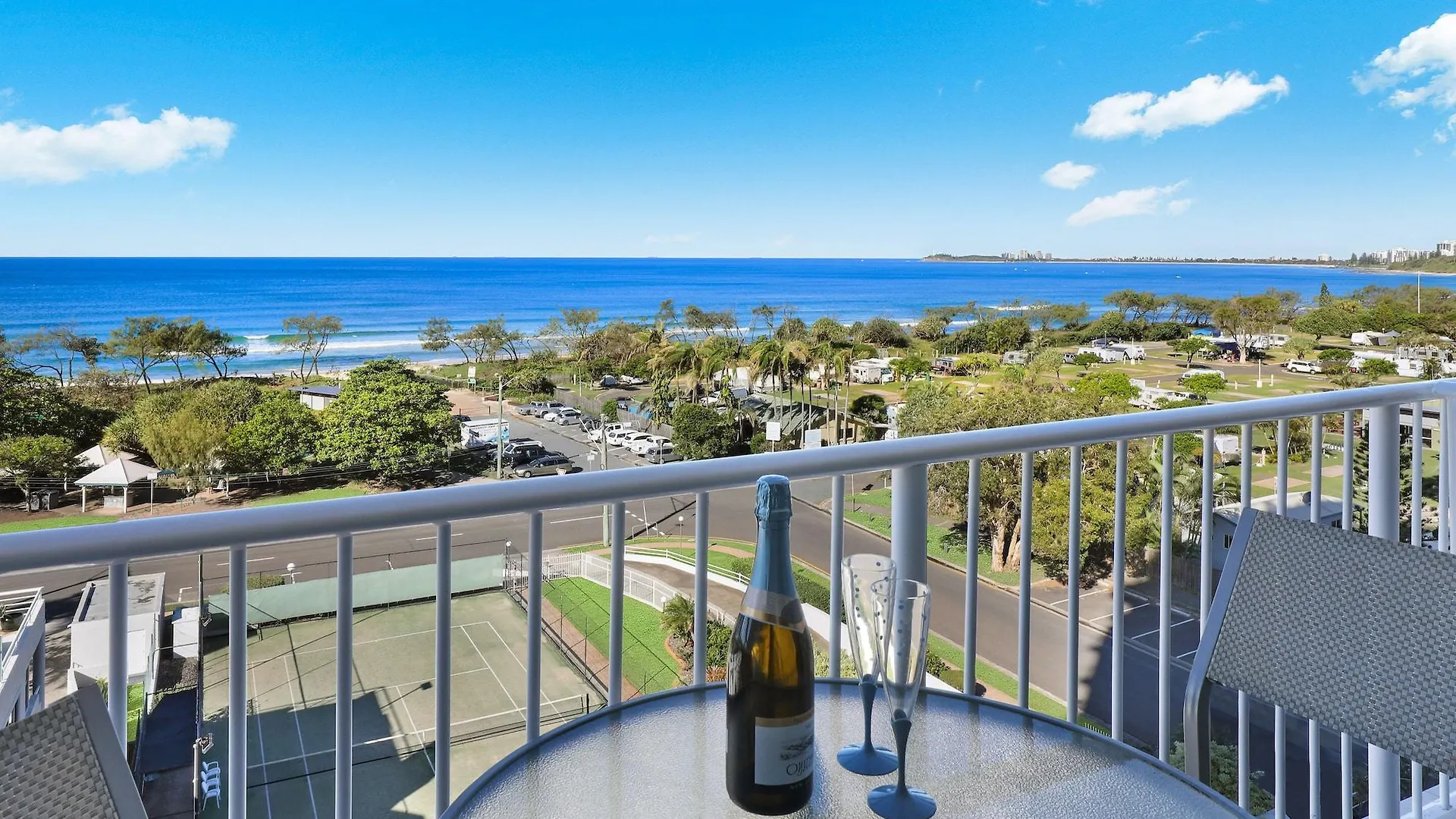 Elouera Tower Aparthotel Maroochydore 3*,