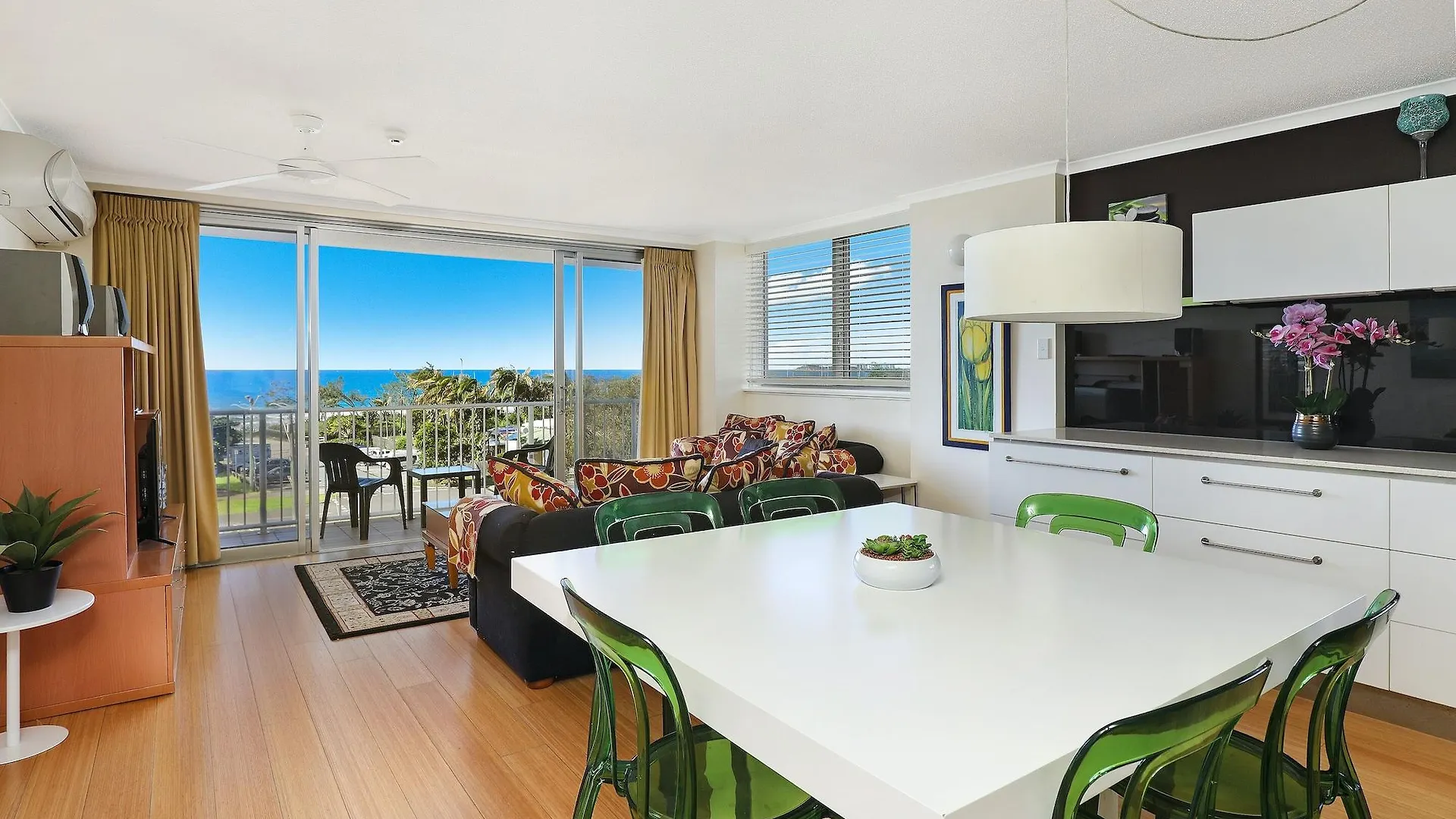 Elouera Tower Aparthotel Maroochydore