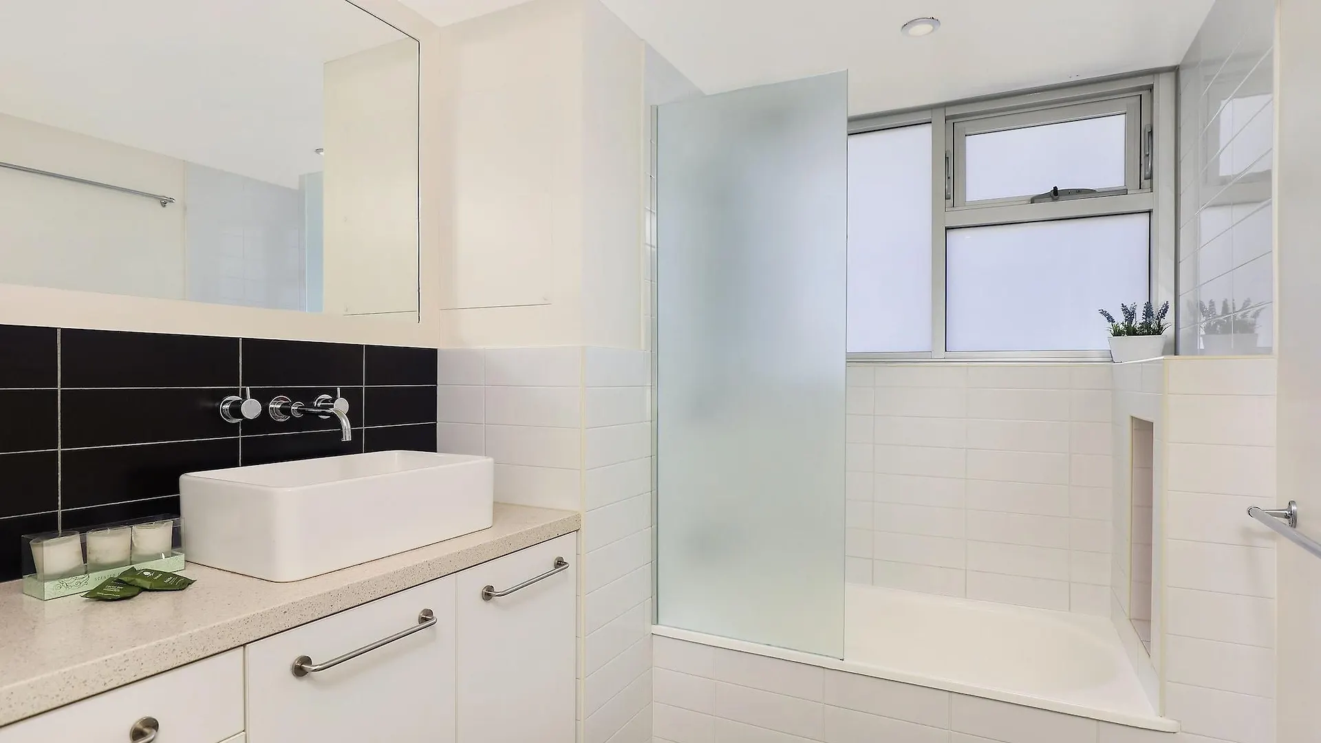 Elouera Tower Aparthotel Maroochydore