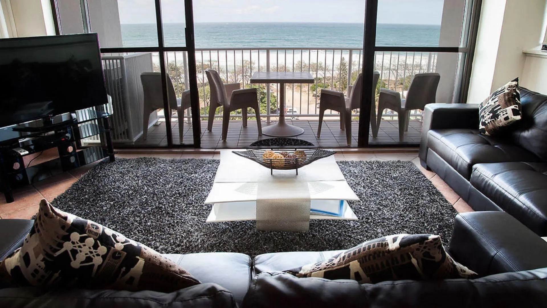 Elouera Tower Aparthotel Maroochydore