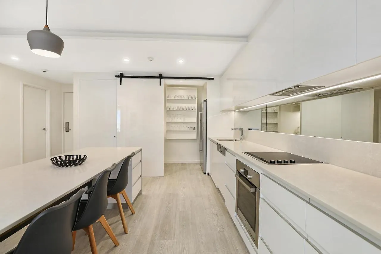 Elouera Tower Aparthotel Maroochydore